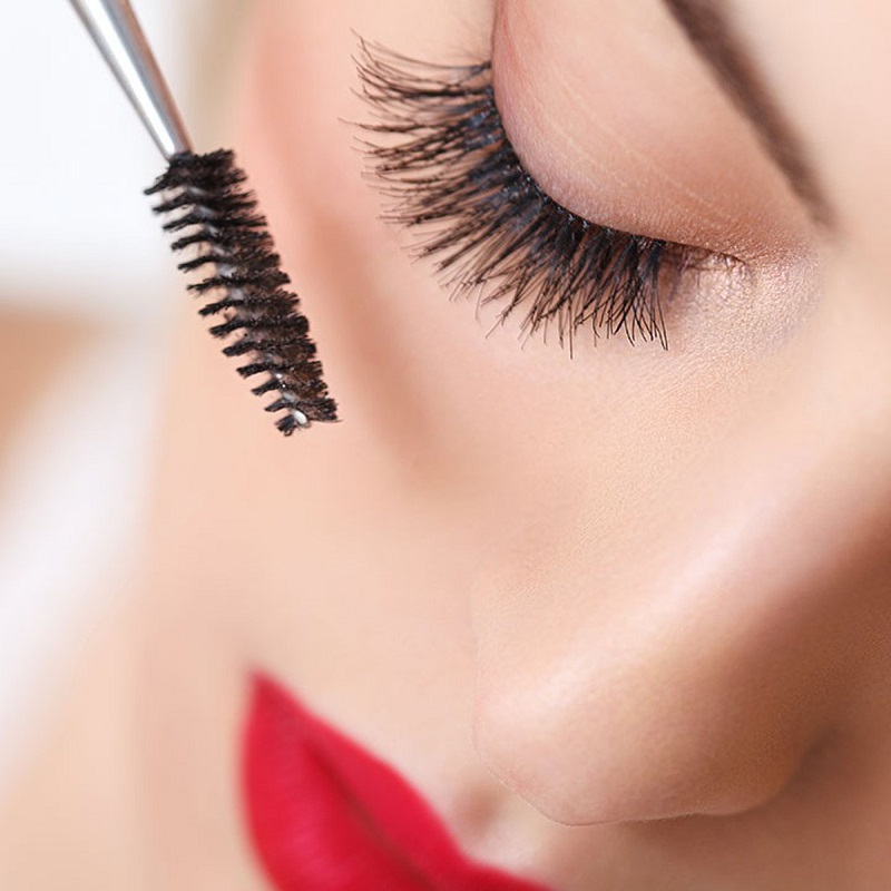 Mascara giúp mi mắt dài, dày và cong hơn